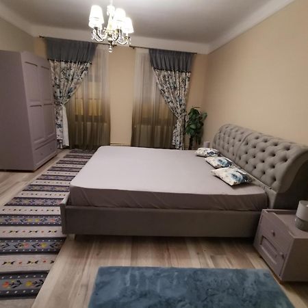 Hhh Sforii Residence Braşov Quarto foto